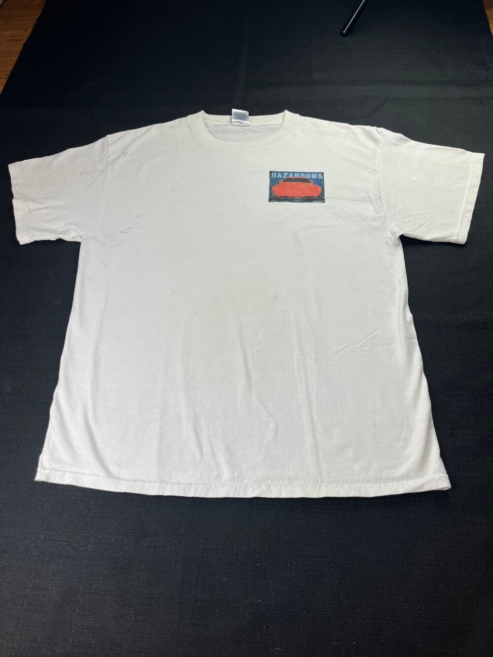 Delta Pro Weight Large White T-Shirt Hazardous 1977 Car Graphic